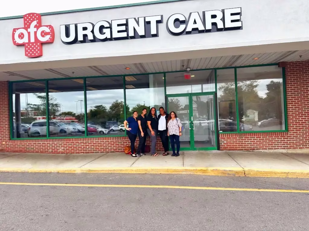 Is an Urgent Care Walk-In Clinic Like Going to the ER?