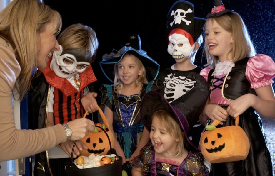 “Fall” Into Halloween Fun in Knoxville! | Knoxville, TN Walk-In Clinic